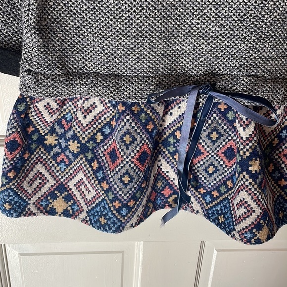 Anthropologie THML  Aztec Style Small Knitted Women Top Pullover Crew Sweater - Picture 3 of 6